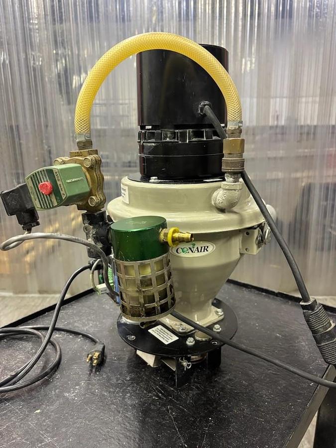 Used Conair Dustbeater Self-Contained Vacuum Loader