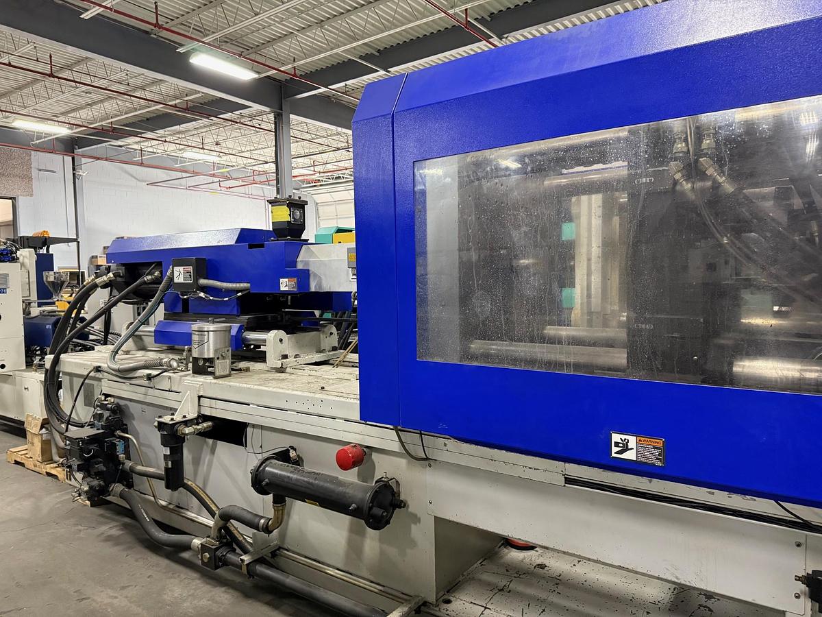 Used 300 Ton, 25.4 oz., Van Dorn Demag, Injection Molding Machine (2006)