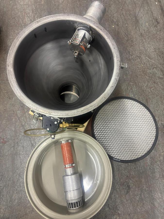 Used Conair DL Series Vacuum Material Receiver