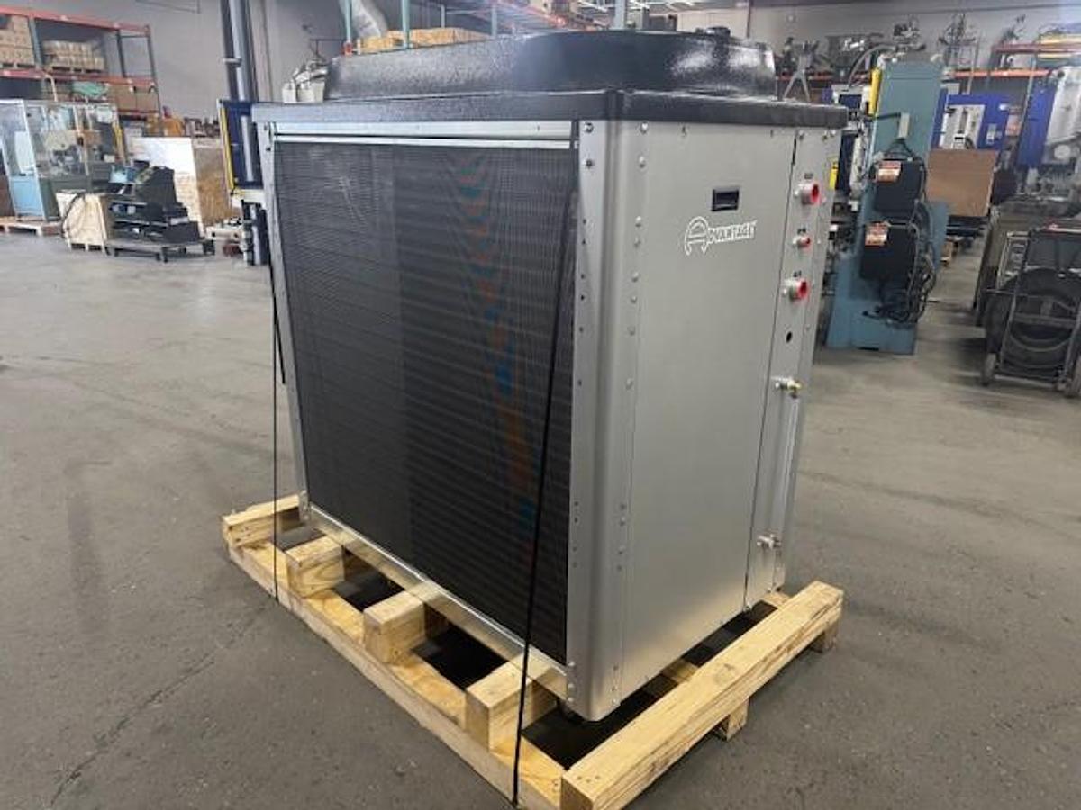 Advantage 10 Ton Air-Cooled Chiller 460V