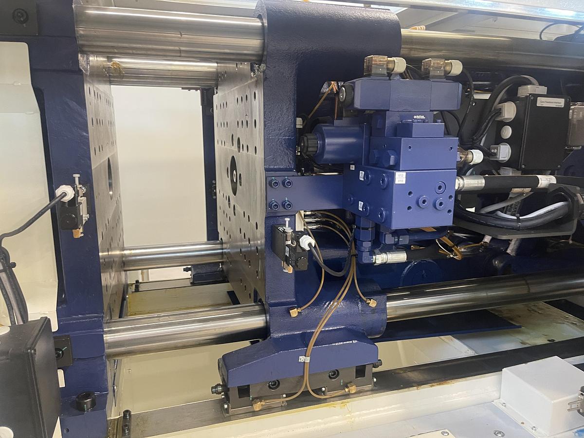 135 Ton, 3.21 oz Haitian ZEV 1200/210 Injection Molding Machine (2024)