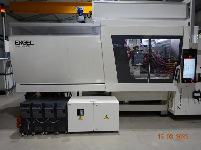 Used 449 Ton, 15.24 oz. Tiebarless Engel Injection Molding Machine