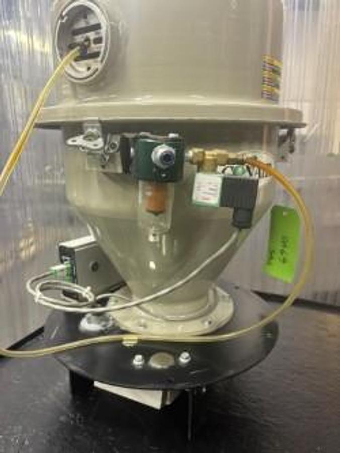 Used Conair DL Series Vacuum Material Receiver 24VDC, 0.2 FLA