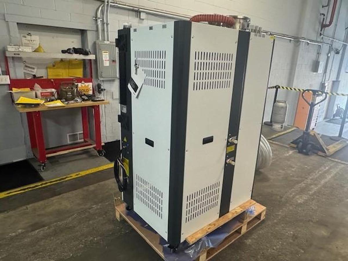 20 CFM Shini Desiccant Wheel Dryer w/Hopper & Cart