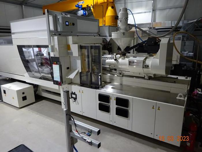 Used 449 Ton, 15.24 oz. Tiebarless Engel Injection Molding Machine