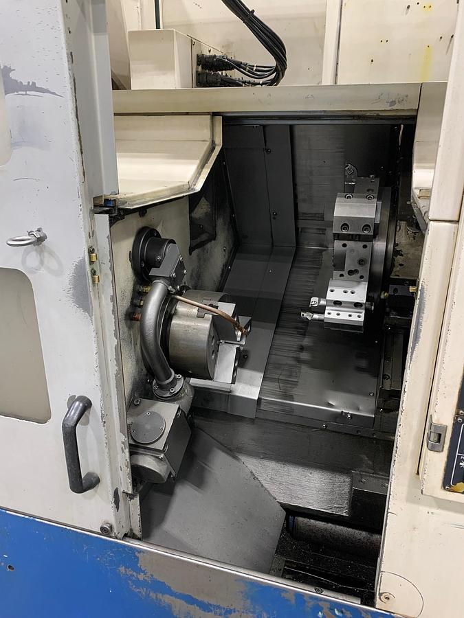 Used Daewoo Doosan Lynx 200B-GL CNC Turning Center (1999)