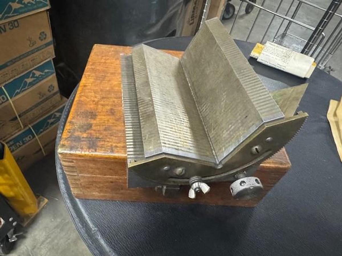 Used Anton Machine Works V Block