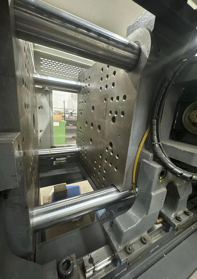 Used 110 Ton, 6.53 Oz., Niigata All-Electric MD-Series Injection Molding Machine