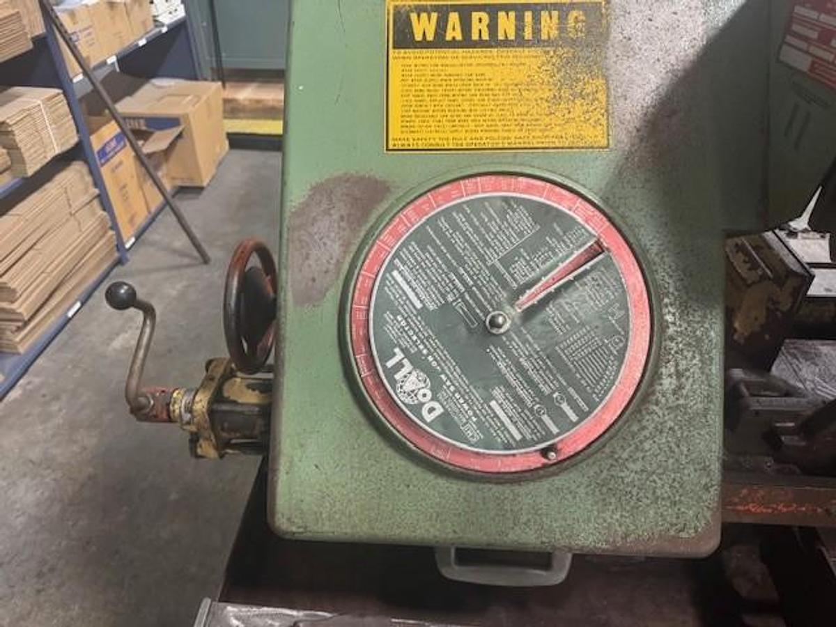 Used DoAll Auto Horizontal Band Saw