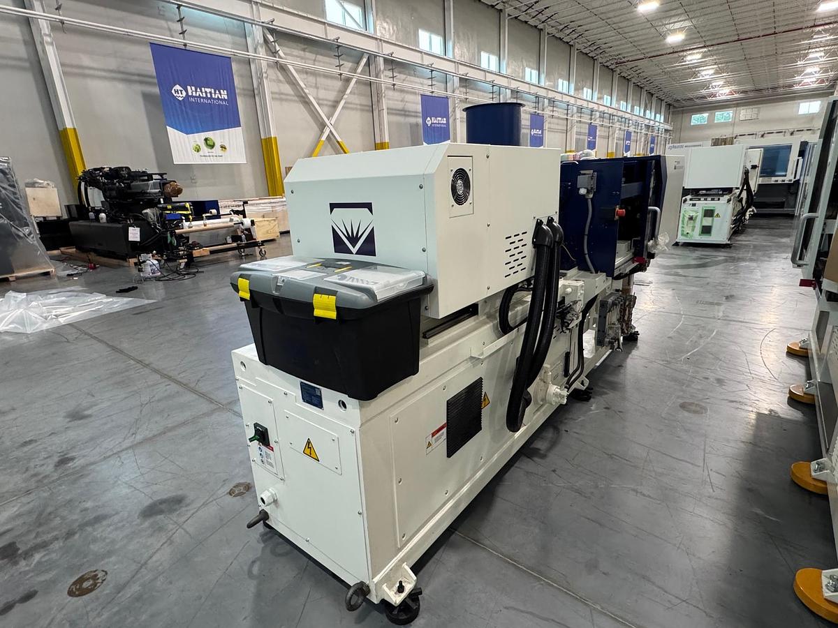 Used 2023 Haitian ZEIII 400/80