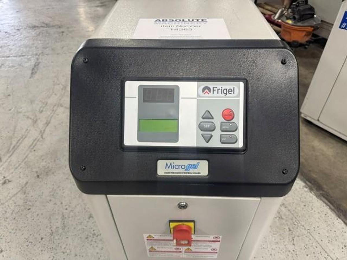 Used 2.5 Ton Frigel RCM40/6 SP Chiller and Temperature Controller