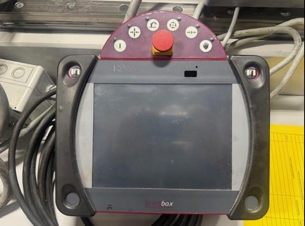 Used Wittmann W753 Robot (2008)