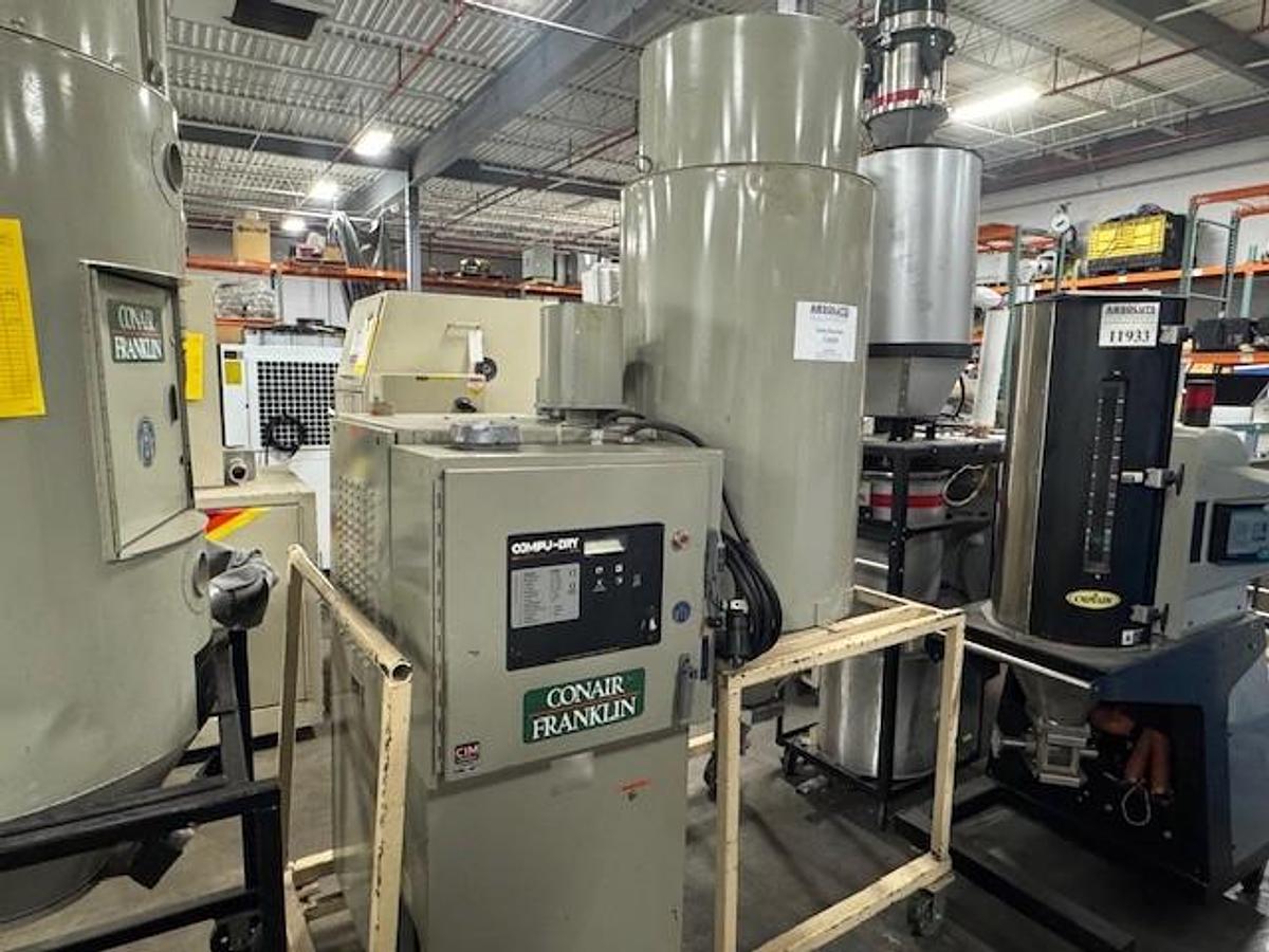 Used 100 CFM Conair Central Dryer w/ Hopper on Stand