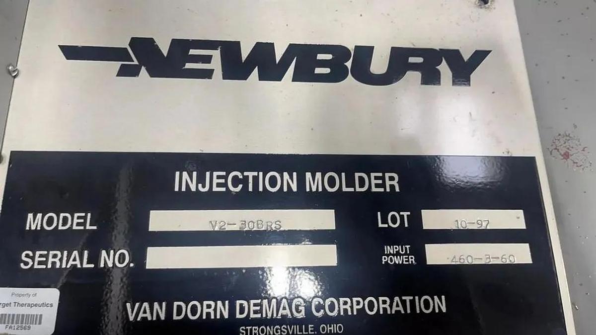 Used 30 Ton, 2 oz Newburry V2-30 Vertical Injection Molding