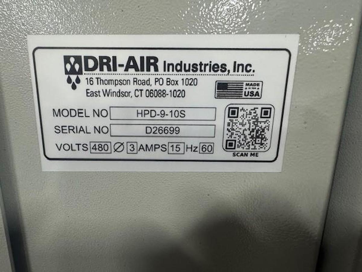125 lbs/hour Dri-Air Material Dryer with 400 lb. Capacity Hopper (2026)