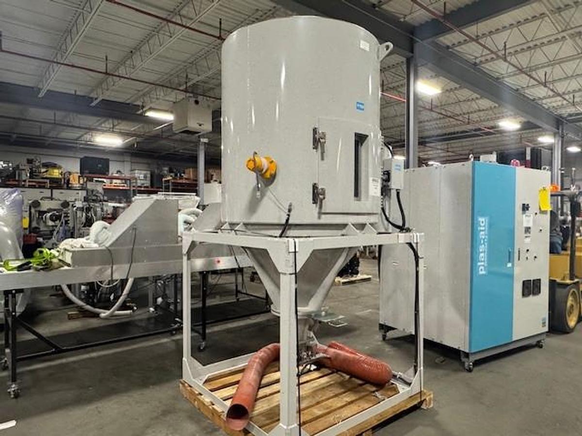 Used Matsui 530 cfm DMZ Series Material Dryer with Hopper (2022)