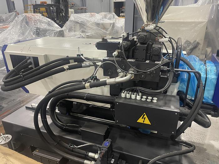 Used 180 Ton, 12.64 Oz., Haitian MAIII 1600/570 Injection Molding Machine (2022)