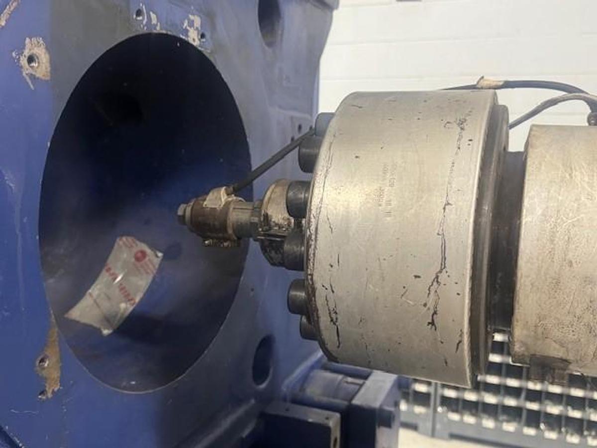Used Haitian ZE3000 Injection Molding Machine