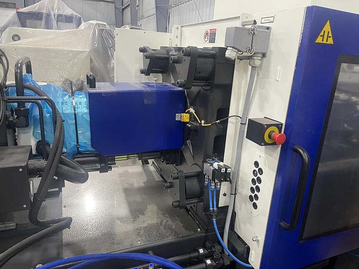 Used 180 Ton, 12.64 Oz., Haitian MAIII 1600/570 Injection Molding Machine (2022)