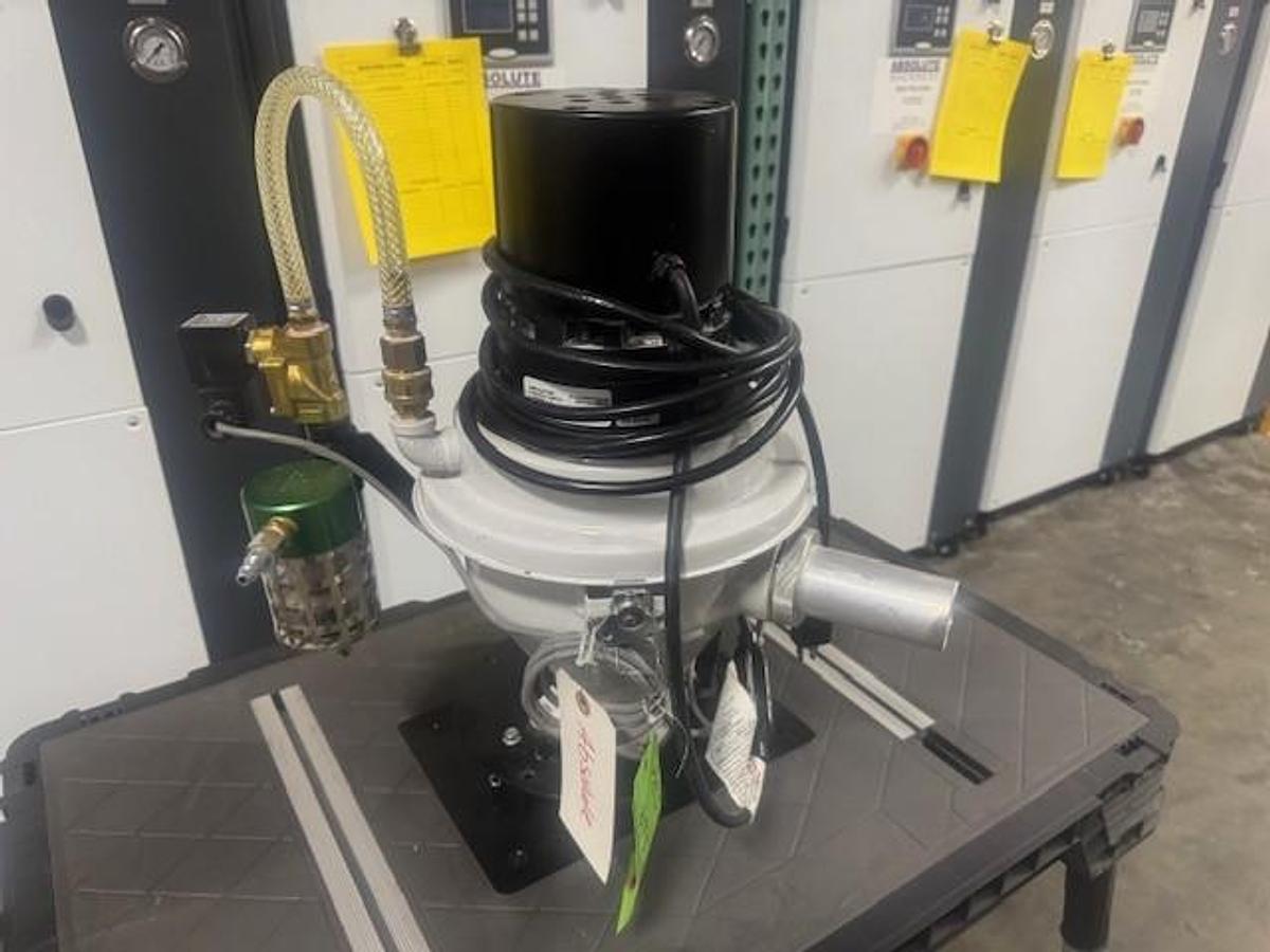 Used Conair DB-8 Self Contained Material Loader