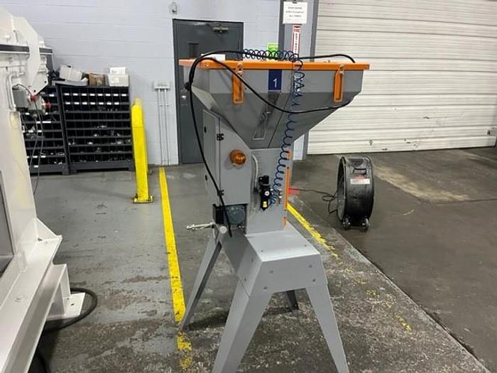 Used 198lbs/hr. 2013 Motan GC-60 4-Component Blender with Stand