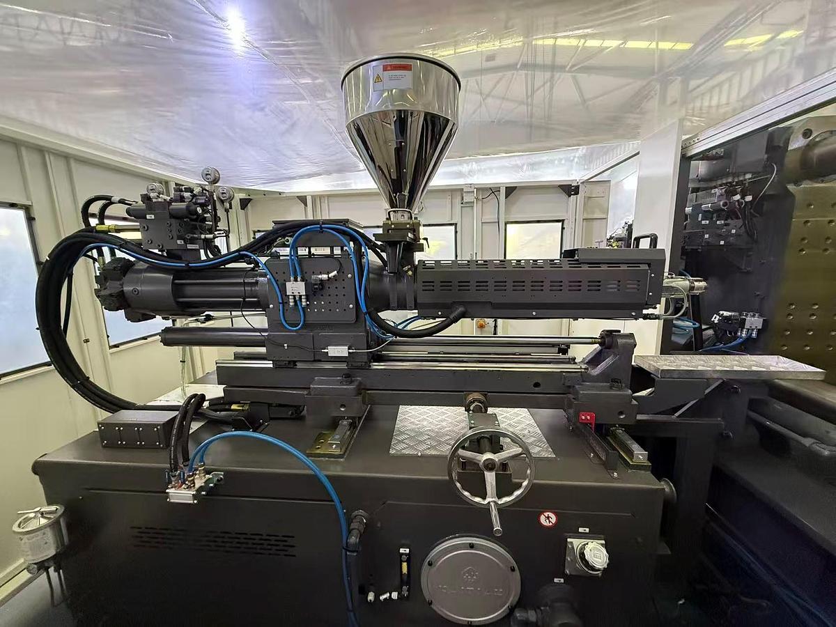 731 Ton, Multi-Shot "L" Configuration Two-Platen Injection Molding Machine w/Rotary Table (2025)