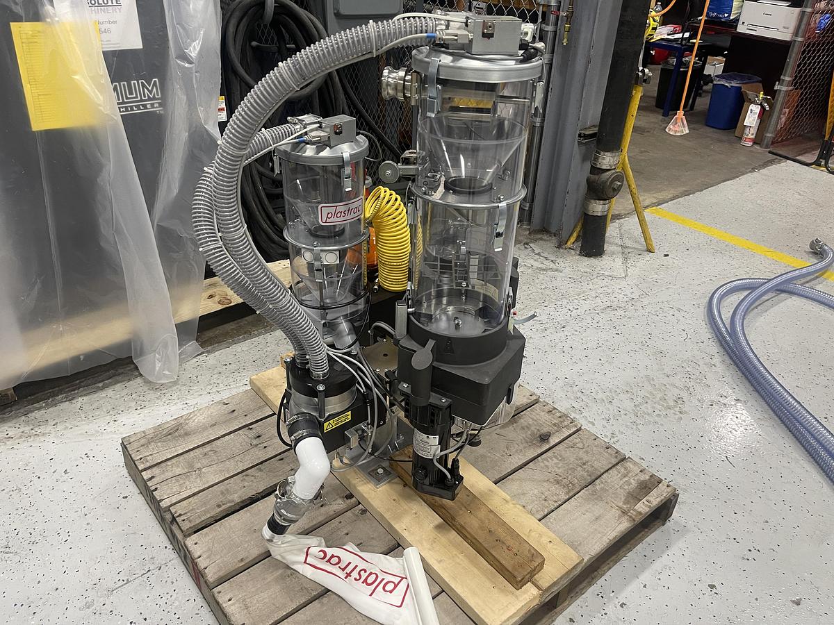 Used Auto-Disc Gravimetric Calibration Blender with Loading System