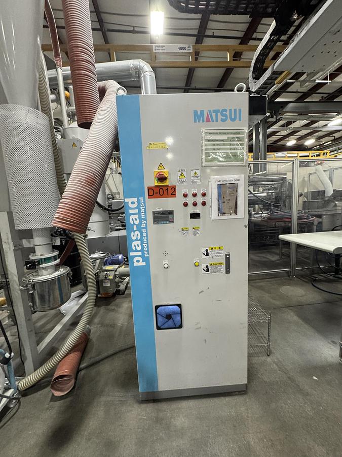 Used Matsui DMZ Series Material Dryer with Hopper (2006)