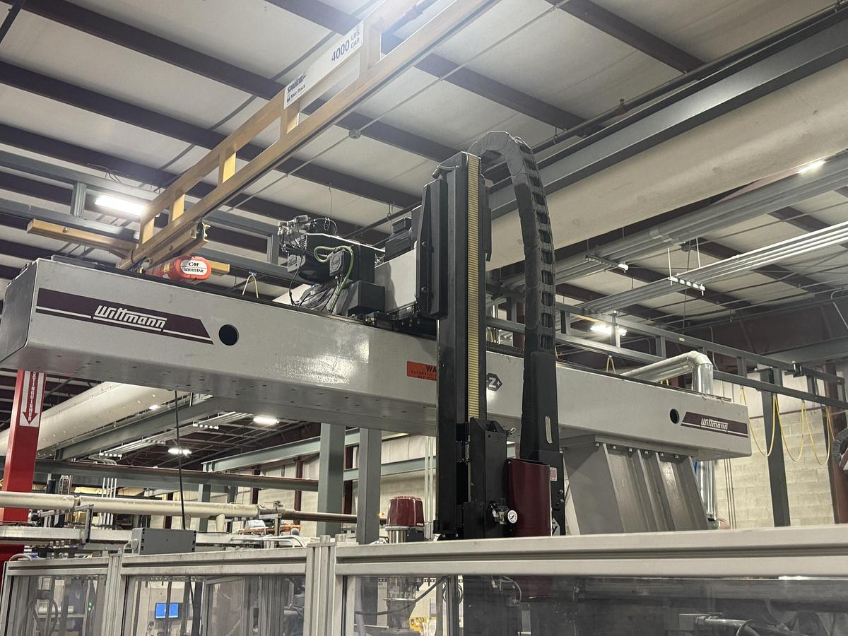 Used Wittmann W753 Robot (2007)