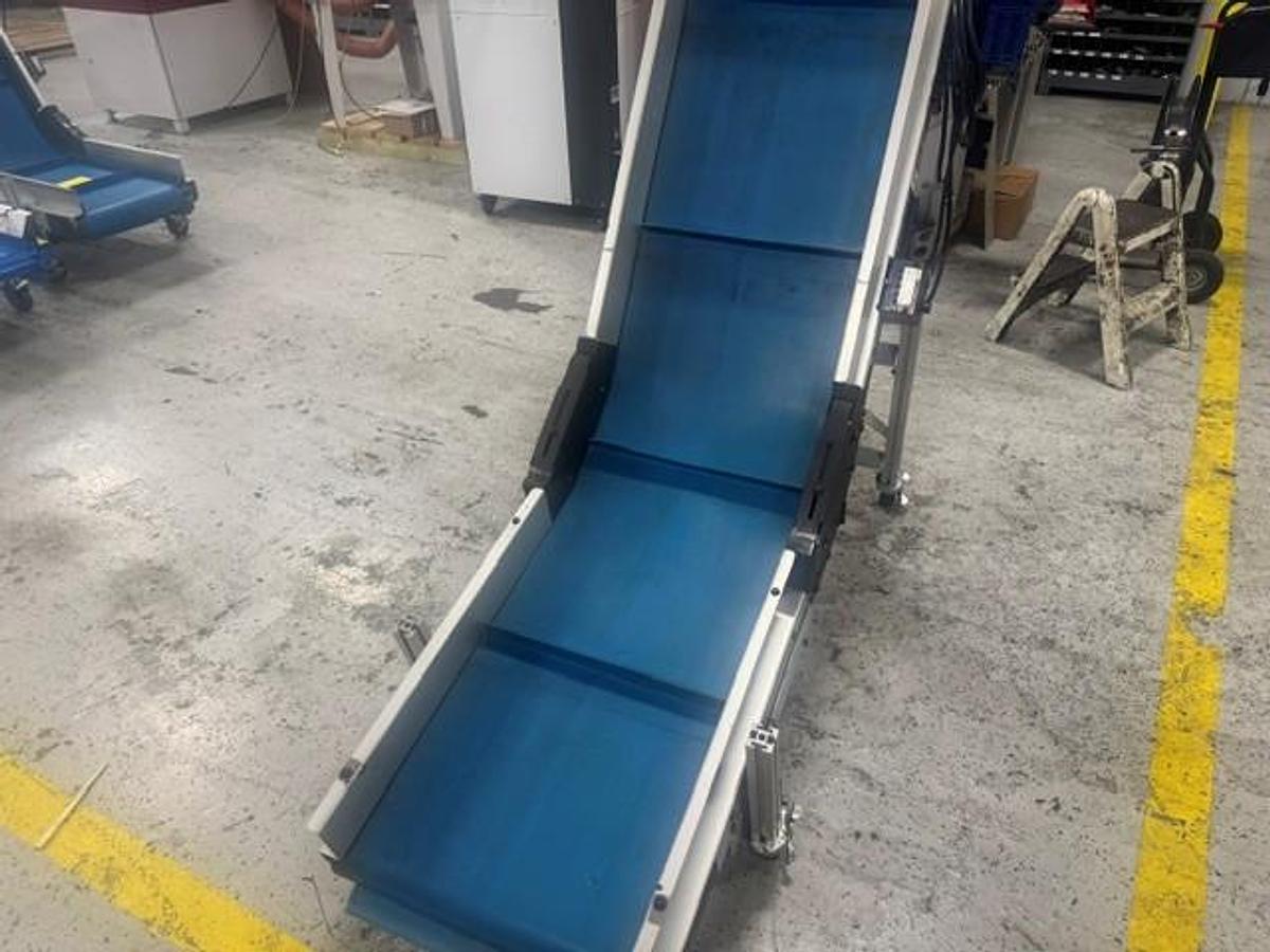 Used EMI EAK Series Flat to Incline Belt Conveyor