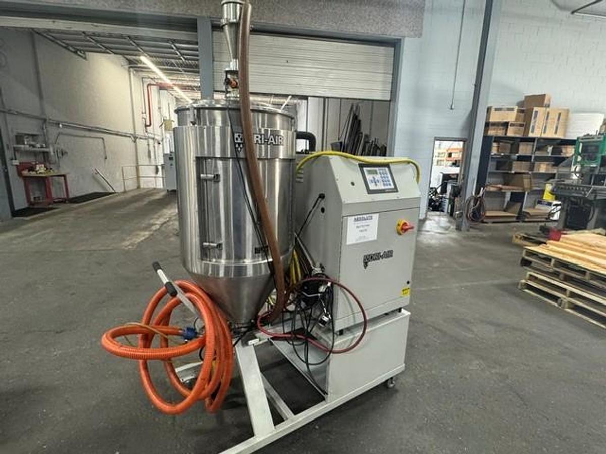 Used 50 lb./hr Dri-Air APD-6 Material Dryer with 200 lb. Hopper (2018)