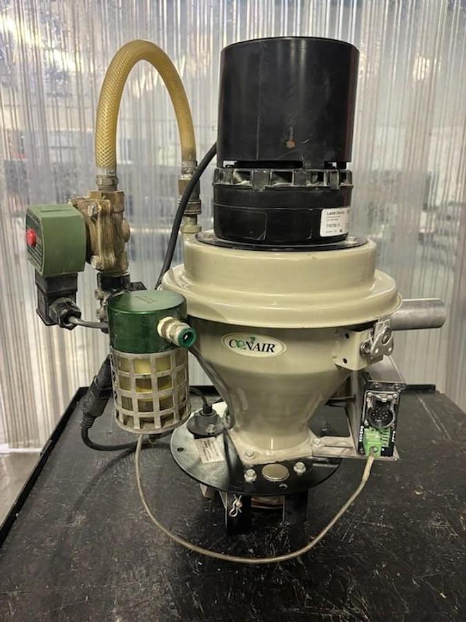 Used Conair Dustbeater Self-Contained Vacuum Loader