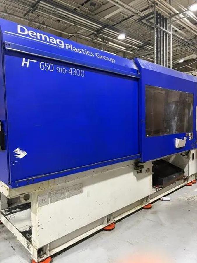Used 650 Ton, 89.6 oz Van Dorn 650HT-4300 Injection Molding Machine (2006)