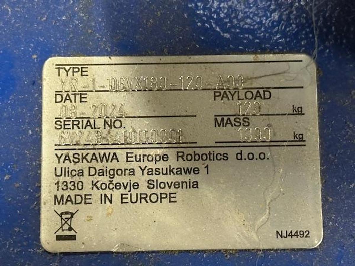 Used 3,300 Ton 1,029 oz Borche BU3300-V Injection Molding Machine with Yaskawa Robot (2024)