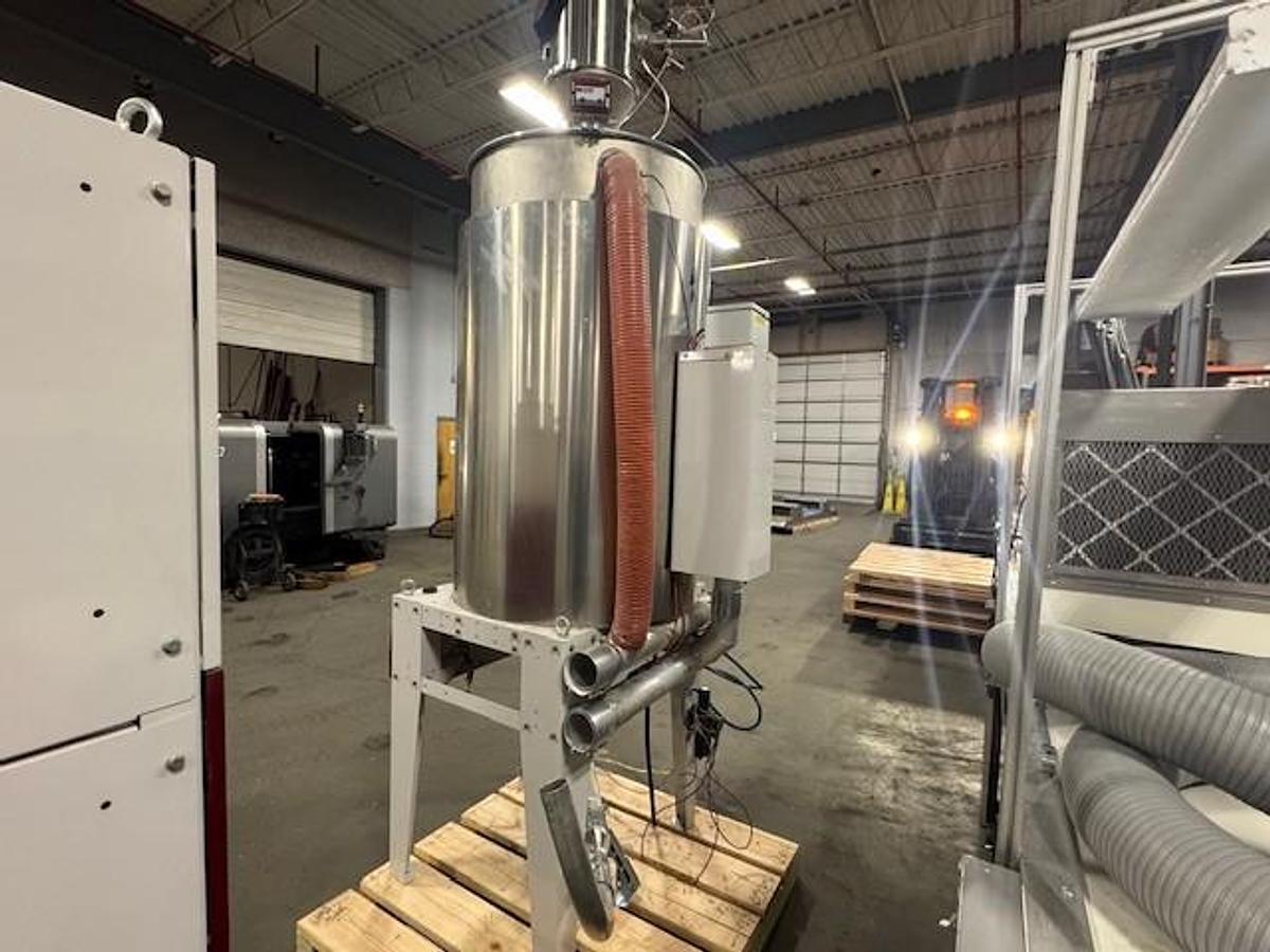Used 180 lb./hr Wittmann E180 Silmax Material Dryer with 600 lb. Hopper (2012)