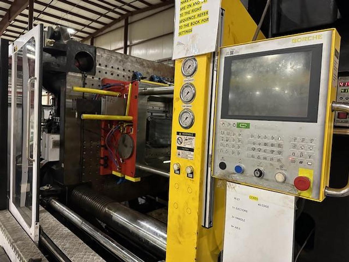 Used 2,200 Ton 533 oz Borche BU3300-V Injection Molding Machine with Yaskawa Robot (2024)
