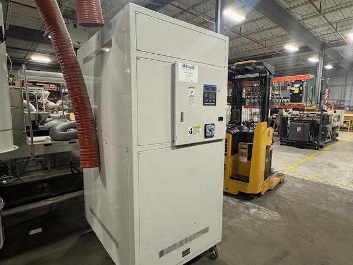 Used Matsui 412 cfm DMZ Series Material Dryer with Hopper