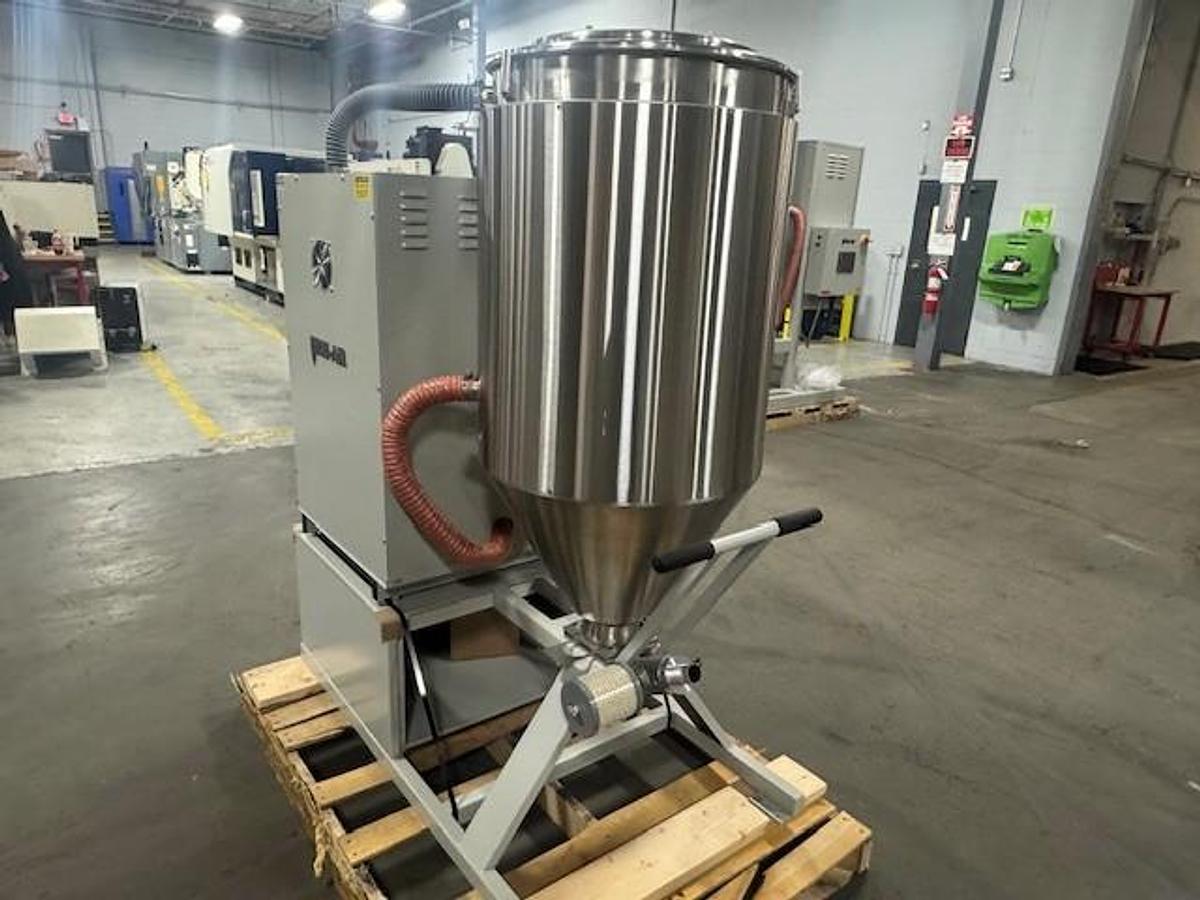 60 lbs/hour Dri-Air Material Dryer With 200 lb. Capacity Hopper (2026)