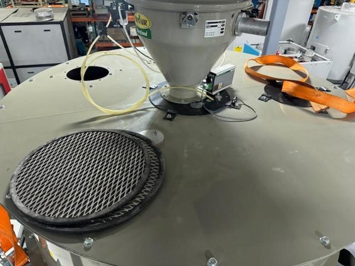 Used Conair CH54-85 2,975 lb. Material Hopper with Stand and Receiver