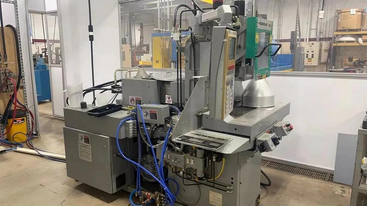 Used 30 Ton, 2 oz Newburry V2-30 Vertical Injection Molding Machine