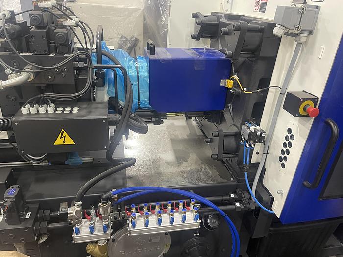 Used 180 Ton, 12.64 Oz., Haitian MAIII 1600/570 Injection Molding Machine (2022)