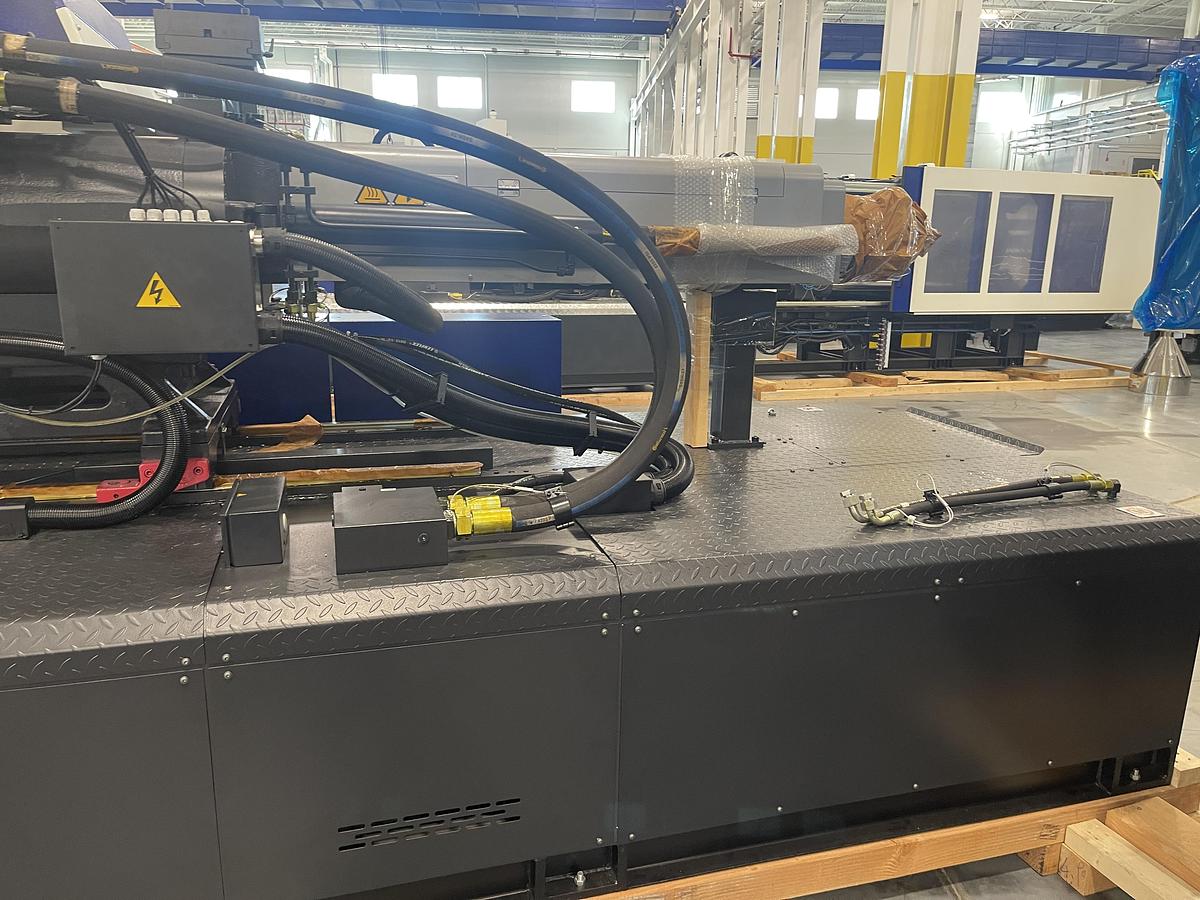 596 Ton, 80.14 oz Haitian MAV 5300/4500 Injection Molding Machine (2025)