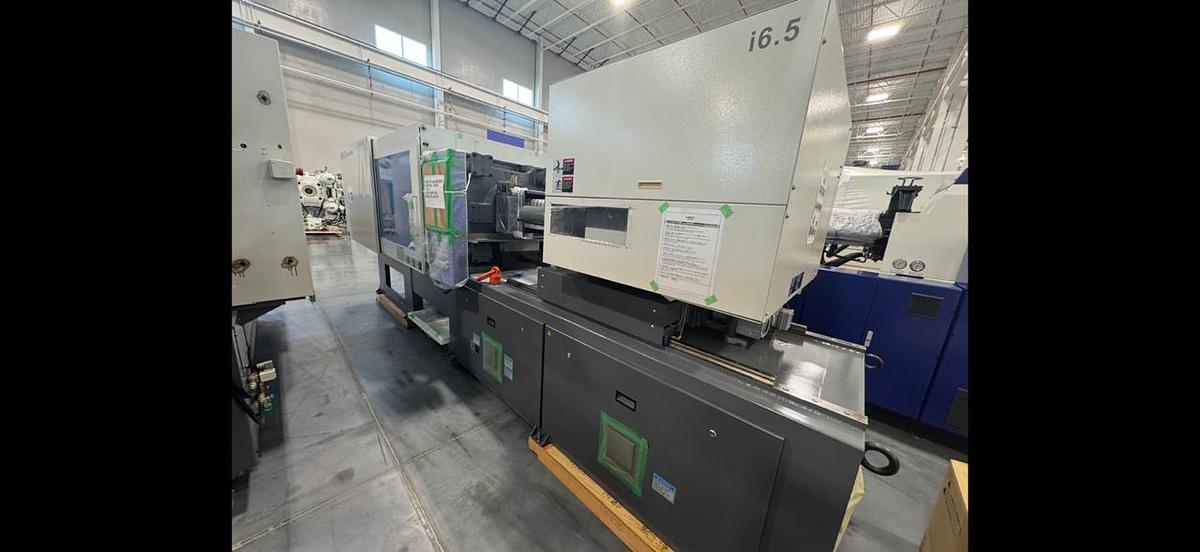 202 Ton, 14.12 Oz., Niigata MD200S8000 Injection Molding Machine