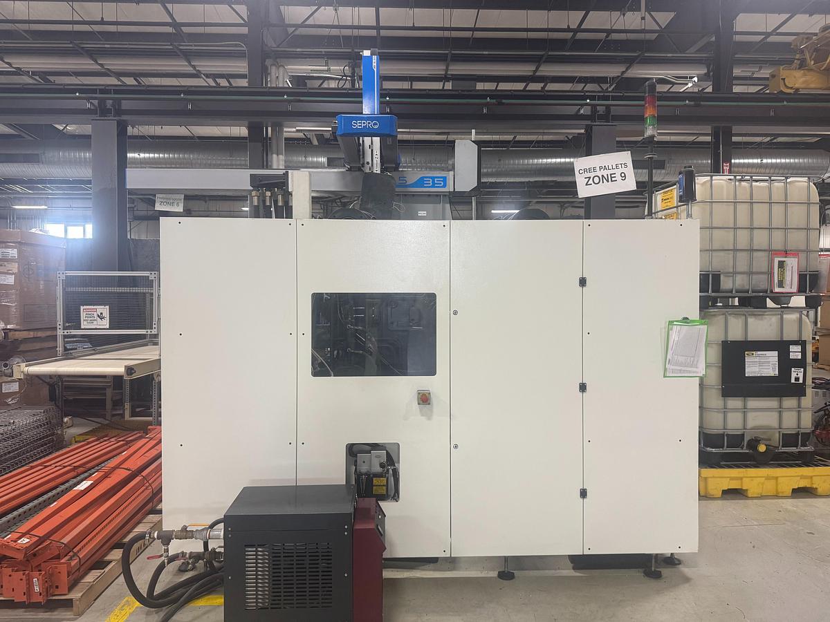 Used Not Ready - 1012 Ton, 118.3 Oz., Haitian JUII 9000/6800-B Injection Molding Machine