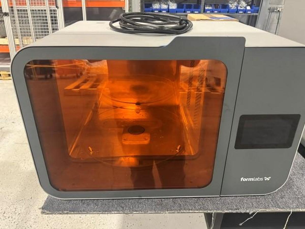 Used Formlabs Form 3L 3-D Printing Package including Cartridges (2022)