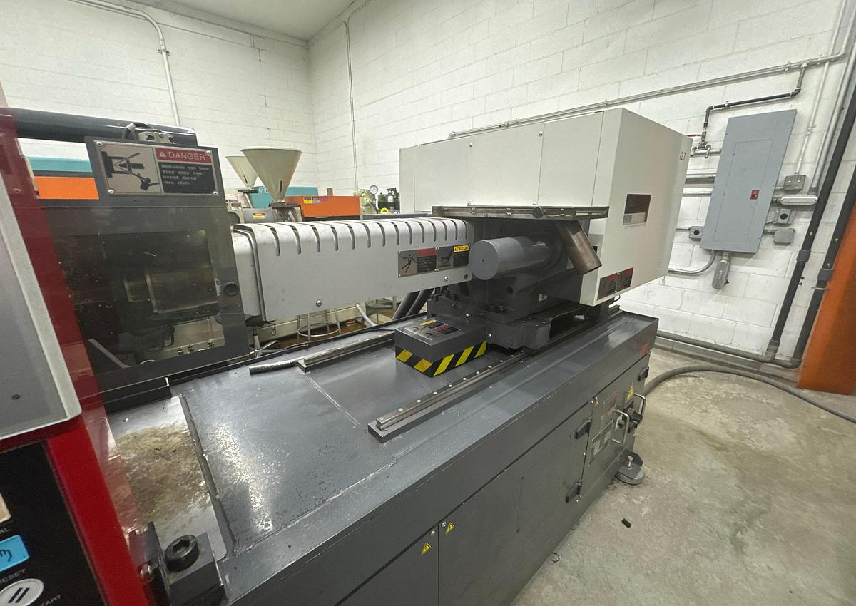 Used 110 Ton, 6.53 Oz., Niigata All-Electric MD-Series Injection Molding Machine