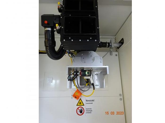 Used 449 Ton, 15.24 oz. Tiebarless Engel Injection Molding Machine