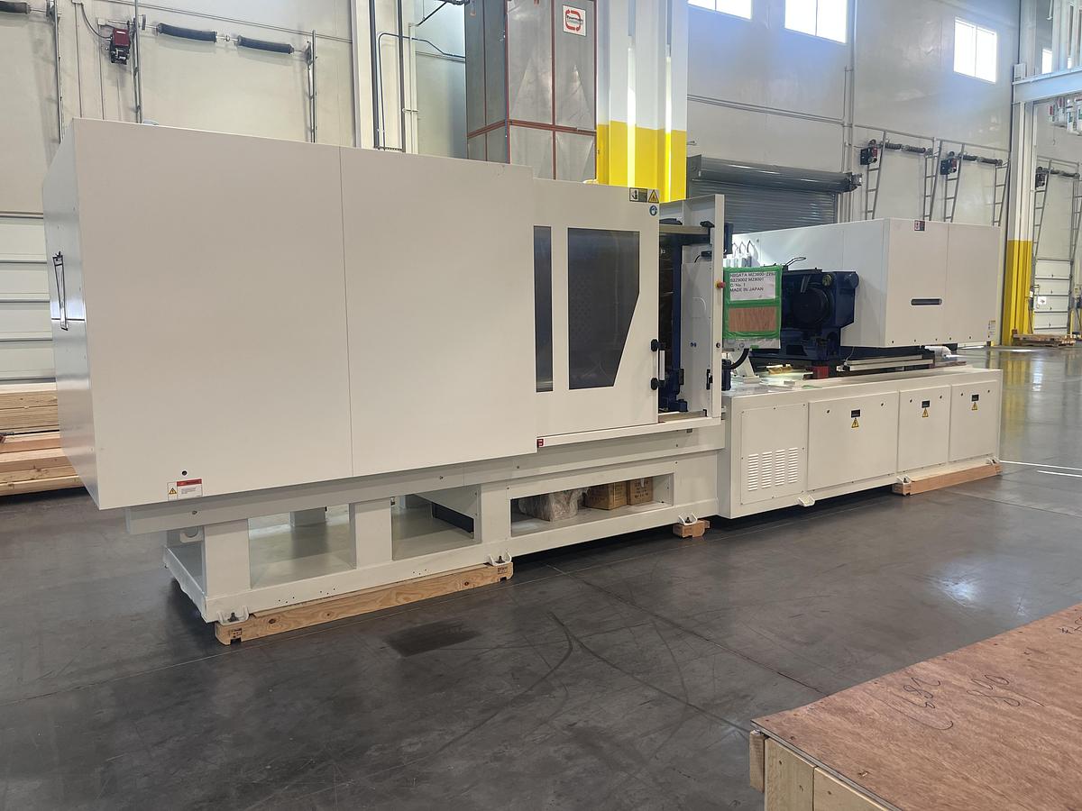 405 Ton, 39.73 oz Niigata MZ 3600/2250 Injection Molding Machine (2025)