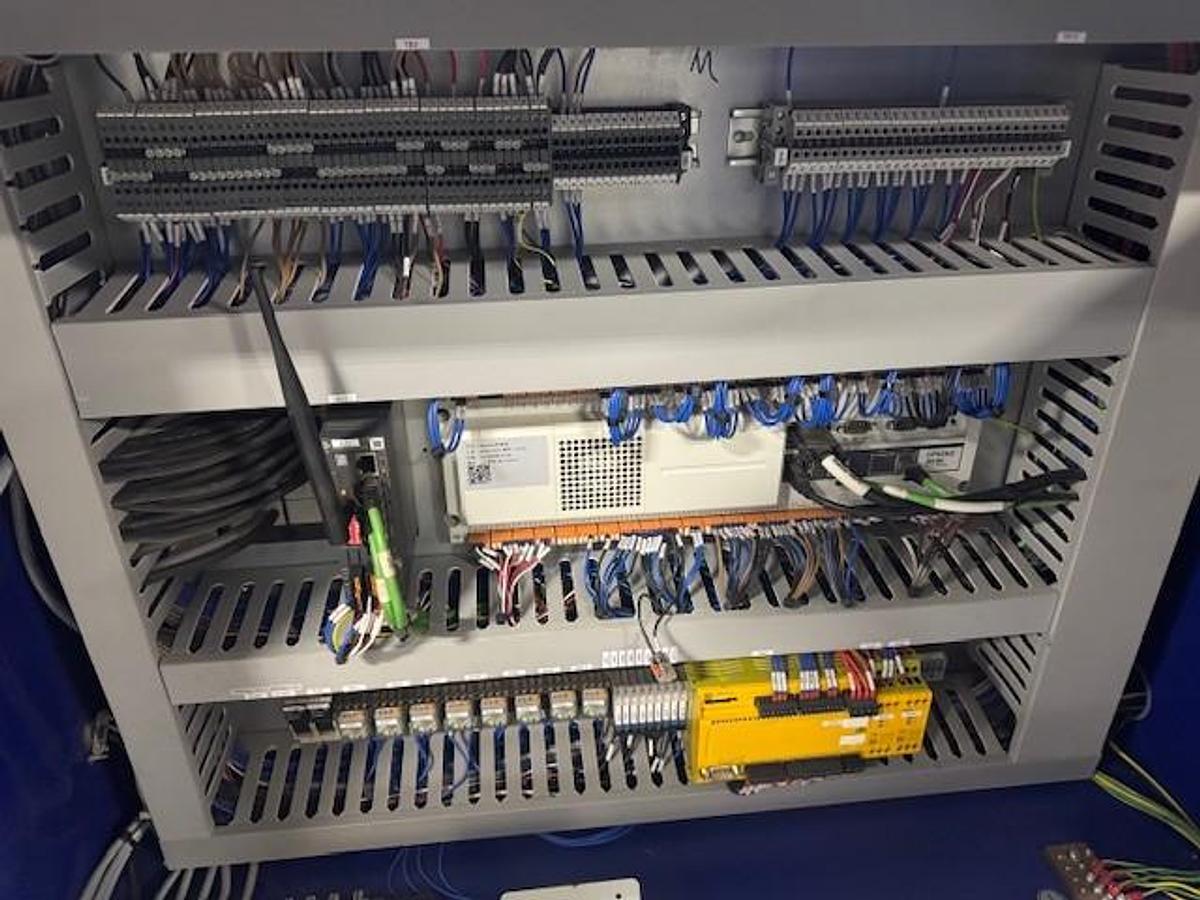 Used 427 Ton, 45.68 Oz. Haitian MARSIII3800/2250eco Injection Molding Machine (2021)