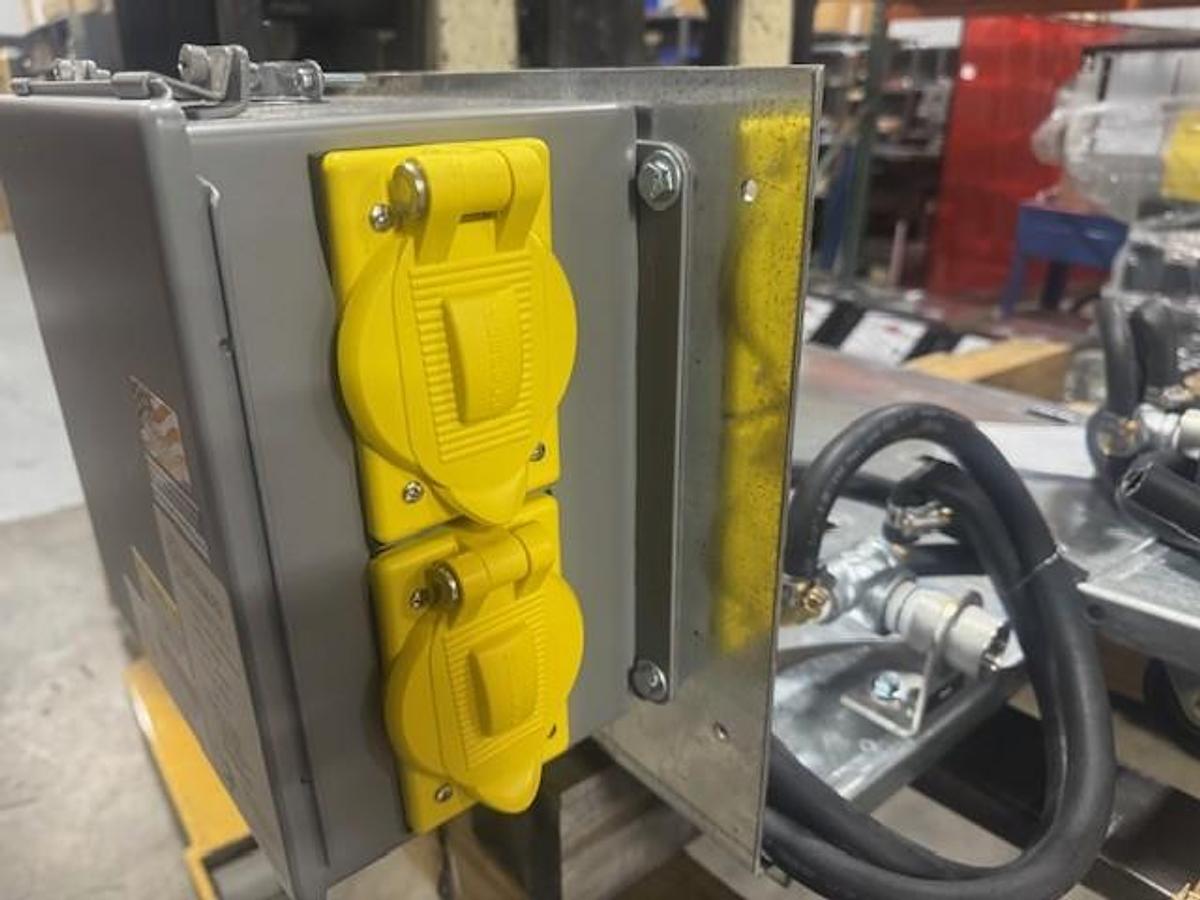 Advantage Dual Zone Dolly w/ Power Cord Plugs & Receptacles